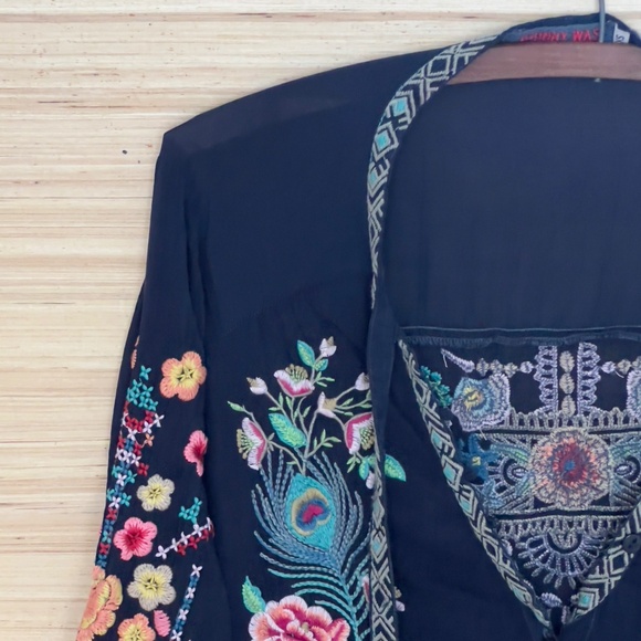 Johnny Was floral rayon embroidered tunic top sz XS blue multicolor buttons tie - Picture 10 of 16